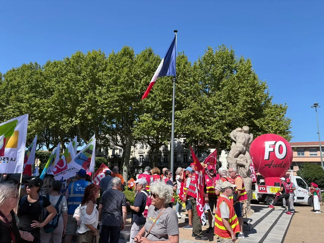 Mobilisation au square André Chenier à Carcassonne 