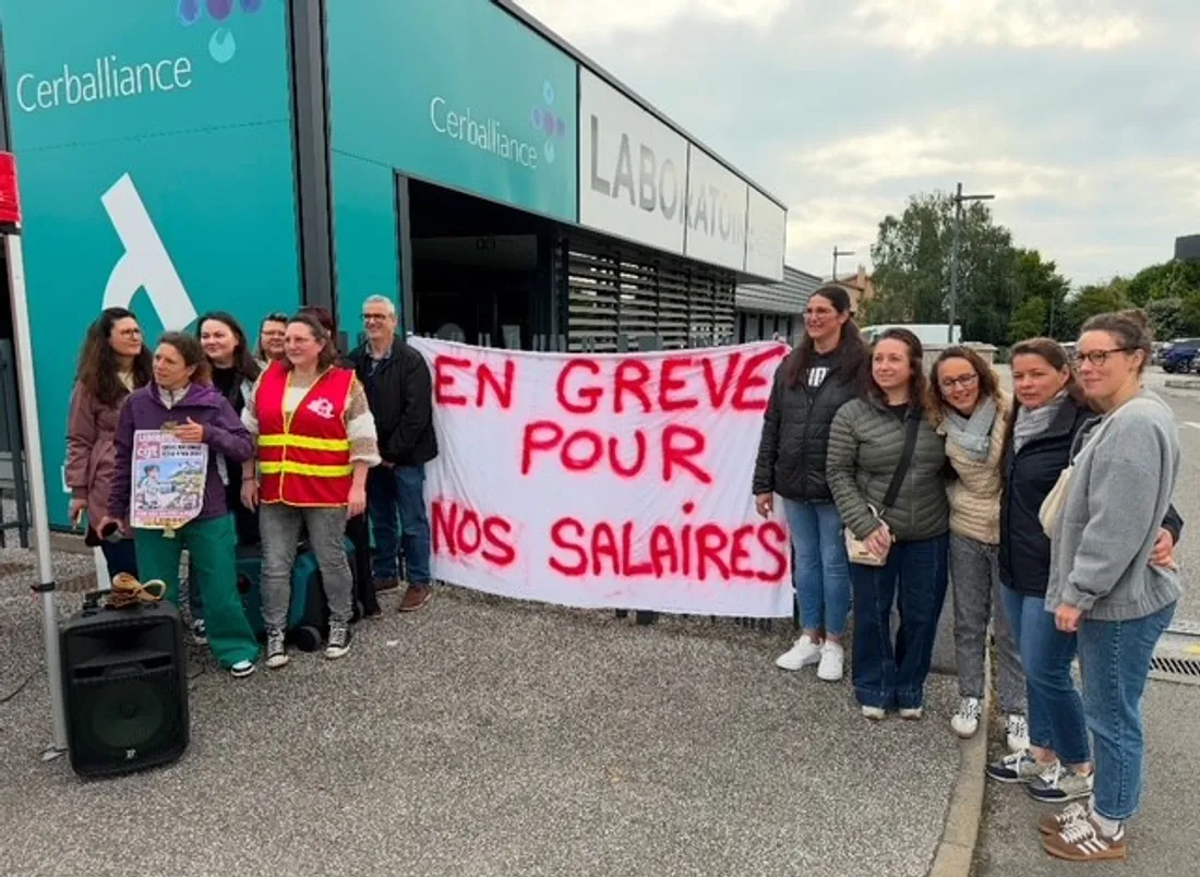 À Pamiers, en Ariège, les salariés du laboratoire Cerballiance se sont mobilisés