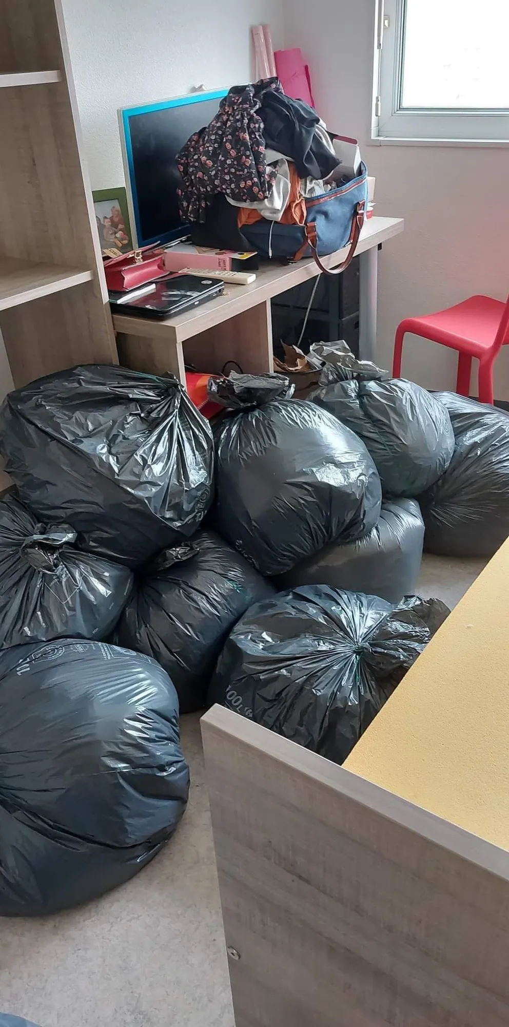 Son déménagement en catastrophe