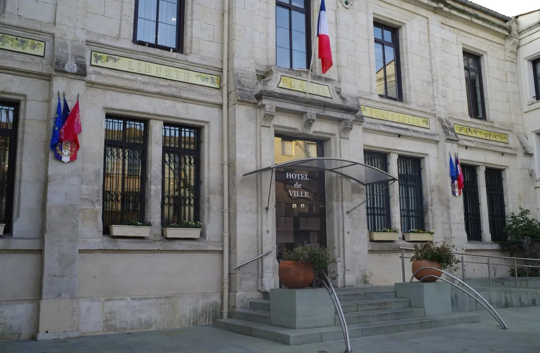 Lézignan Corbières : duel serré entre André Fernandez et Gérard Forcada avant le second tour