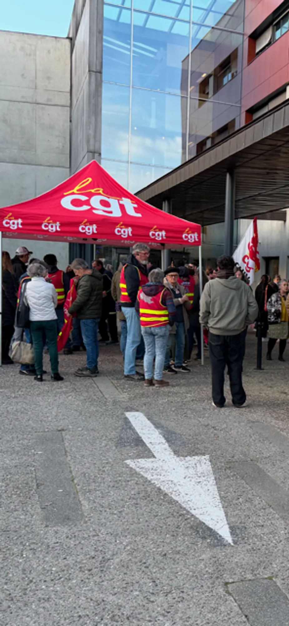 CHIVA : soignants en grève, alerte sur le manque de personnel