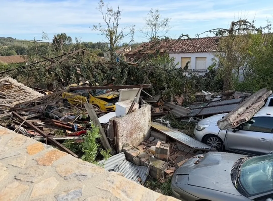 Pomas sous le choc après la tornade destructrice 
