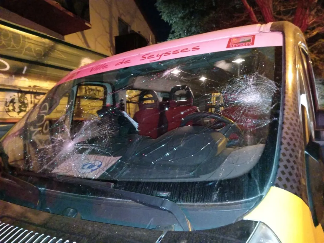 Le mini-bus du club haut-garonnais a été dégradé 