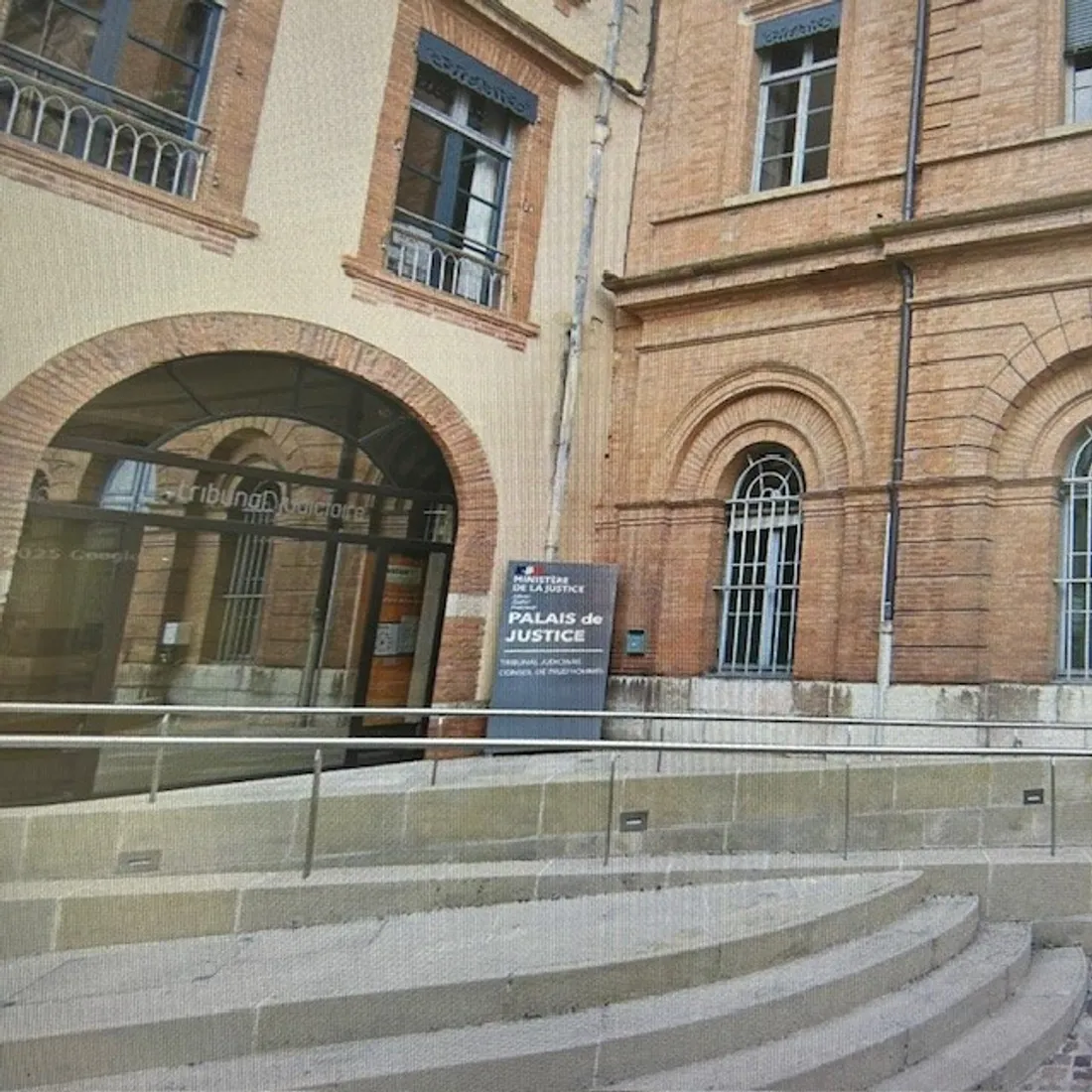 Sébastien Bettencourt est jugé à Montauban pour le meurtre, en 2023, de son épouse Isabelle