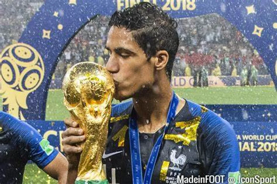 Raphael Varane met fin à sa carrière en Equipe de France 
