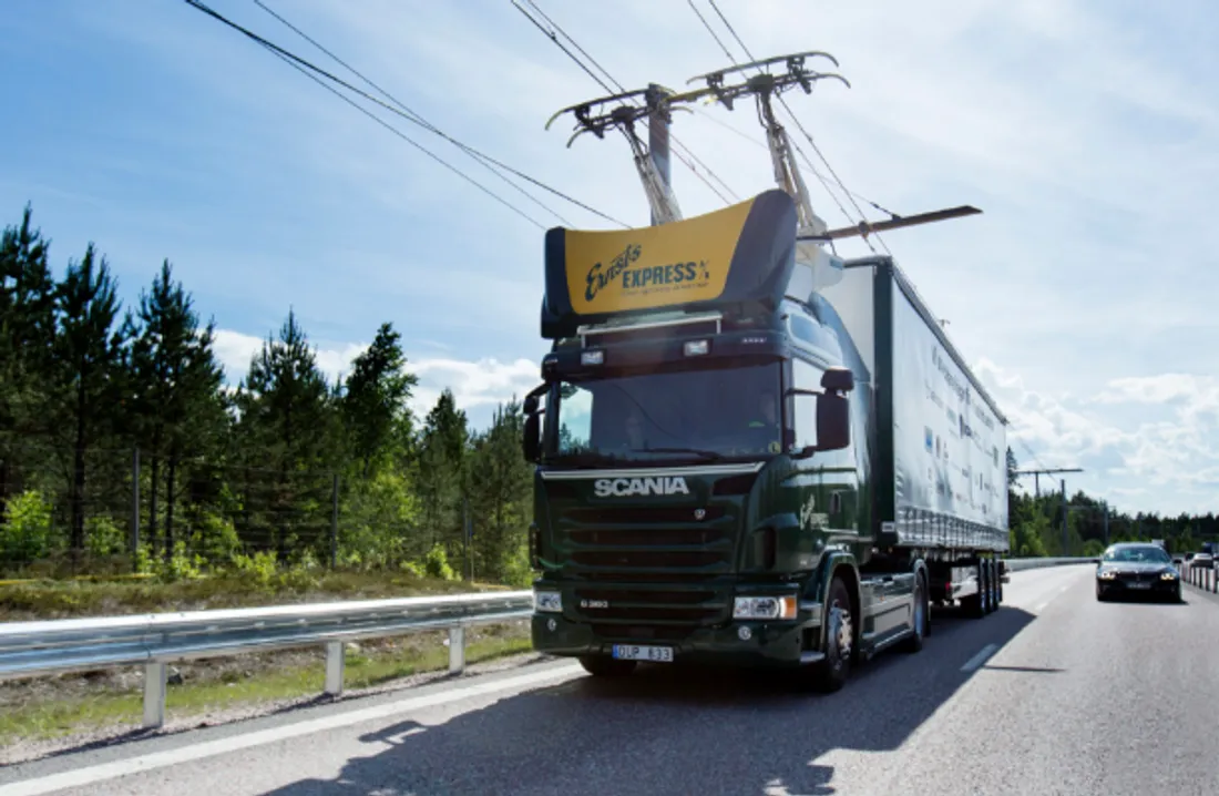 Les pantographes fourniront les poids lourds en électricité 