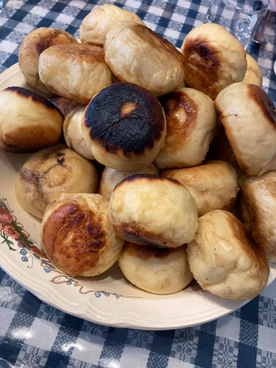 Les délicieuses dampfnudle de ma soeur