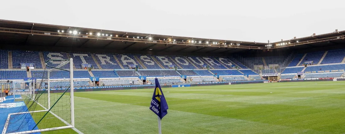 Trois entraineurs figurent sur la short-list du Racing.