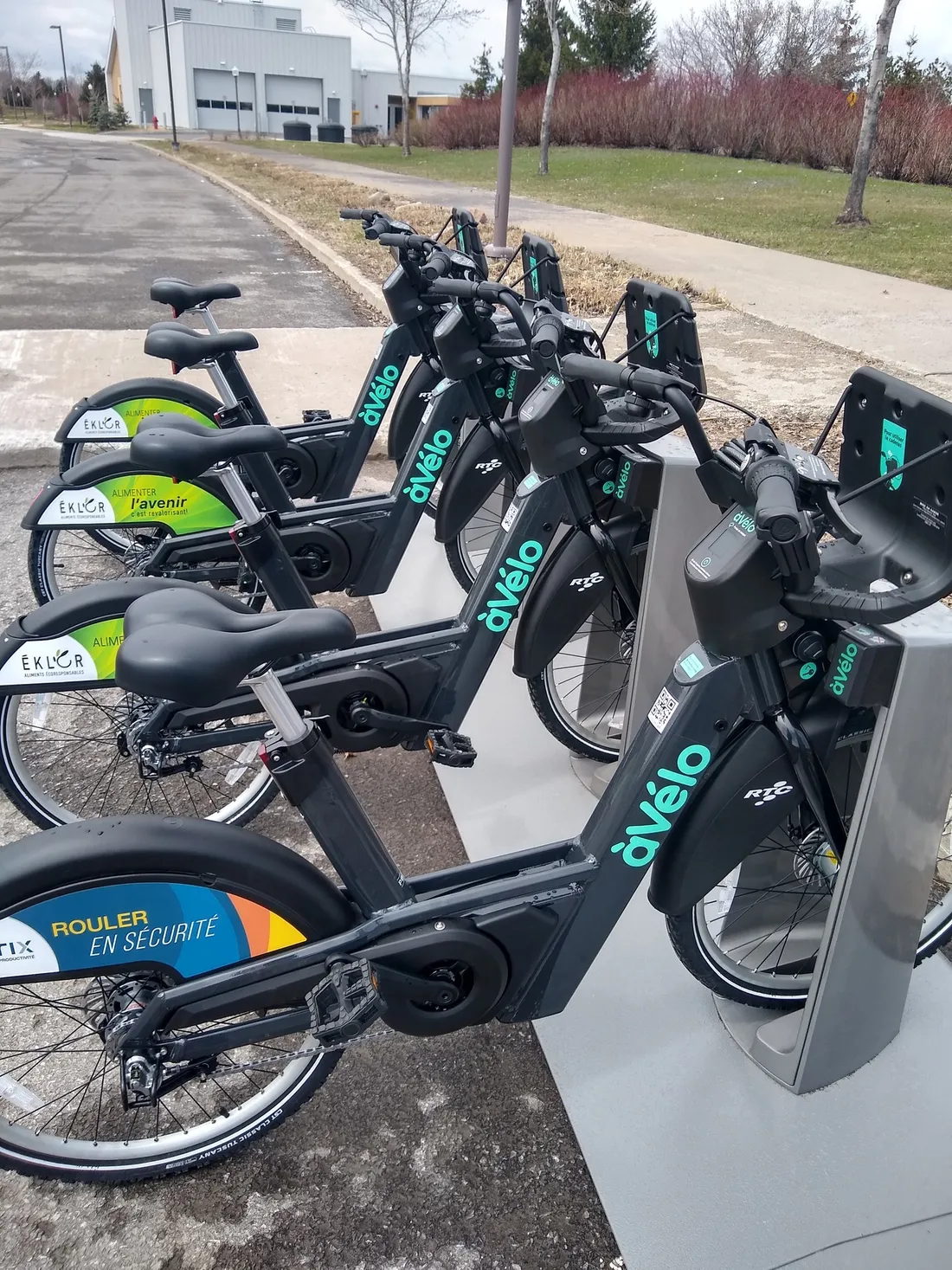 Une cinquantaine de gares alsaciennes accueilleront des bornes de vélo électrique en libre service