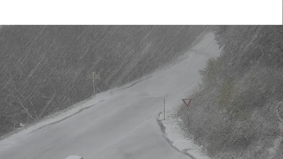 Les premiers flocons sont tombés sur le col du Ballon des Vosges dans la nuit de jeudi à vendredi 