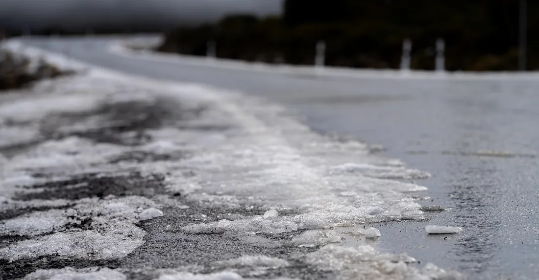 Des pluies verglaçantes et des chutes de neige sont prévues pour les prochains jours.
