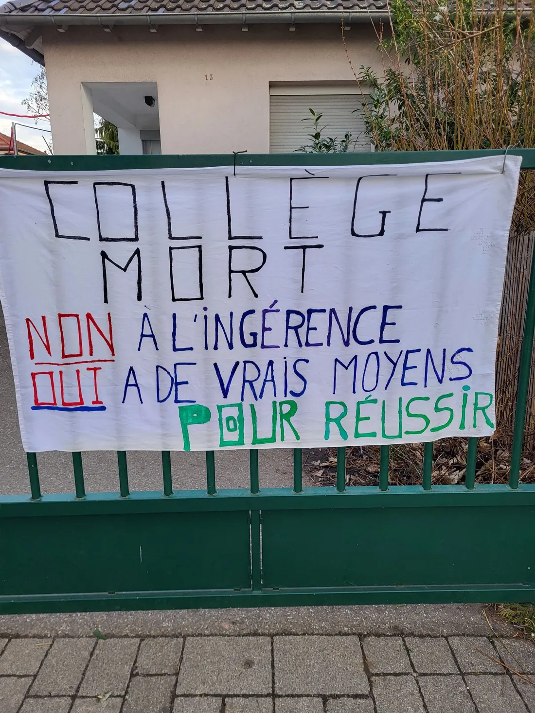 Les parents d'élèves et les enseignants du collège Leclerc de Schiltigheim se mobilisent ce vendredi