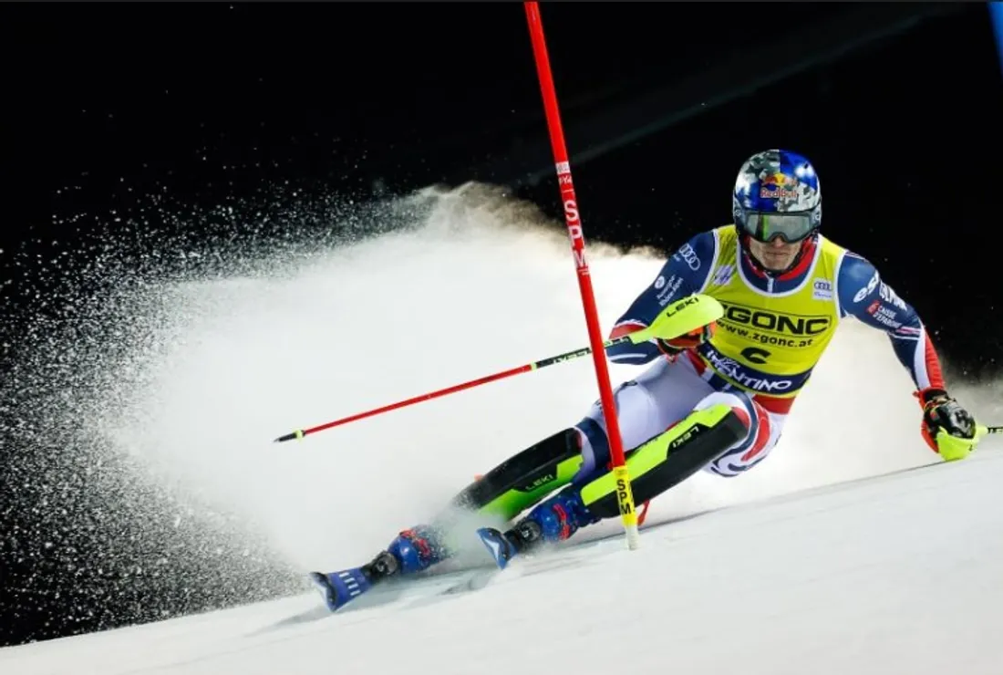 Clément Noël ici sur le slalom de Madonna di Campiglio ( Facebook / @le-thillot.com)