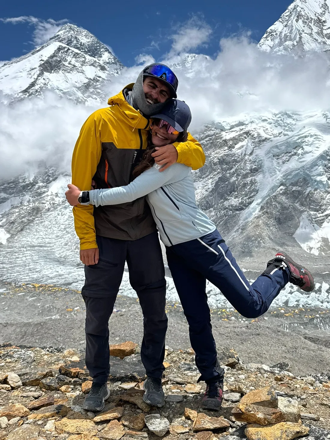 Constance Schaerer et Hugo Lorentz, son vidéaste, sont en route vers le plus haut sommet du monde