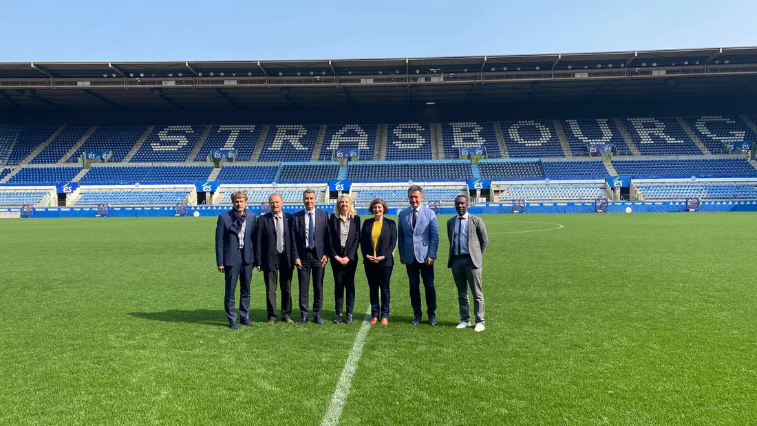 Le 2 mai, à la Meinau, le lancement des travaux de rénovation du stade a été annoncé.
