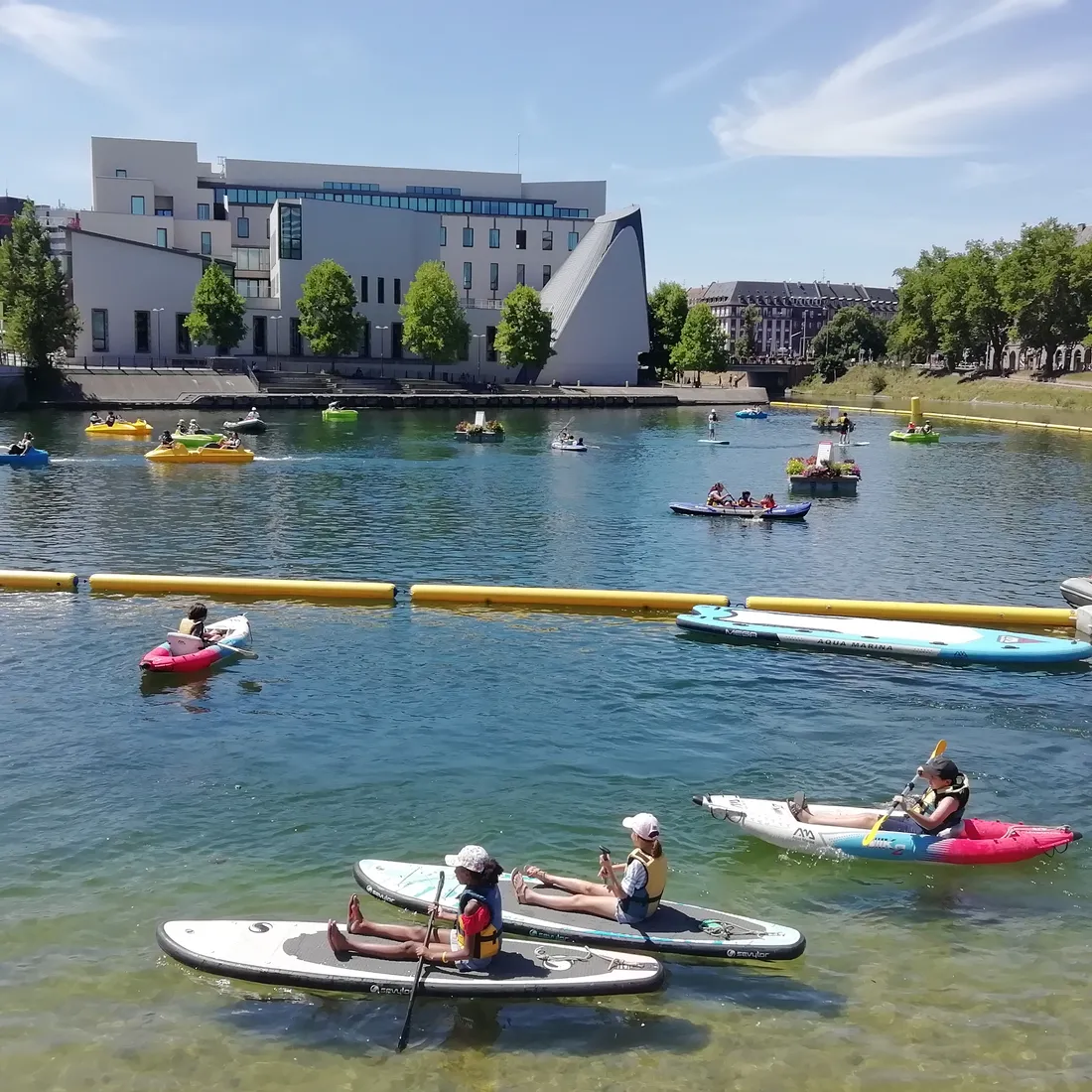 La plage éphémère et la base nautique sont ouvertes jusqu'au 28 août.