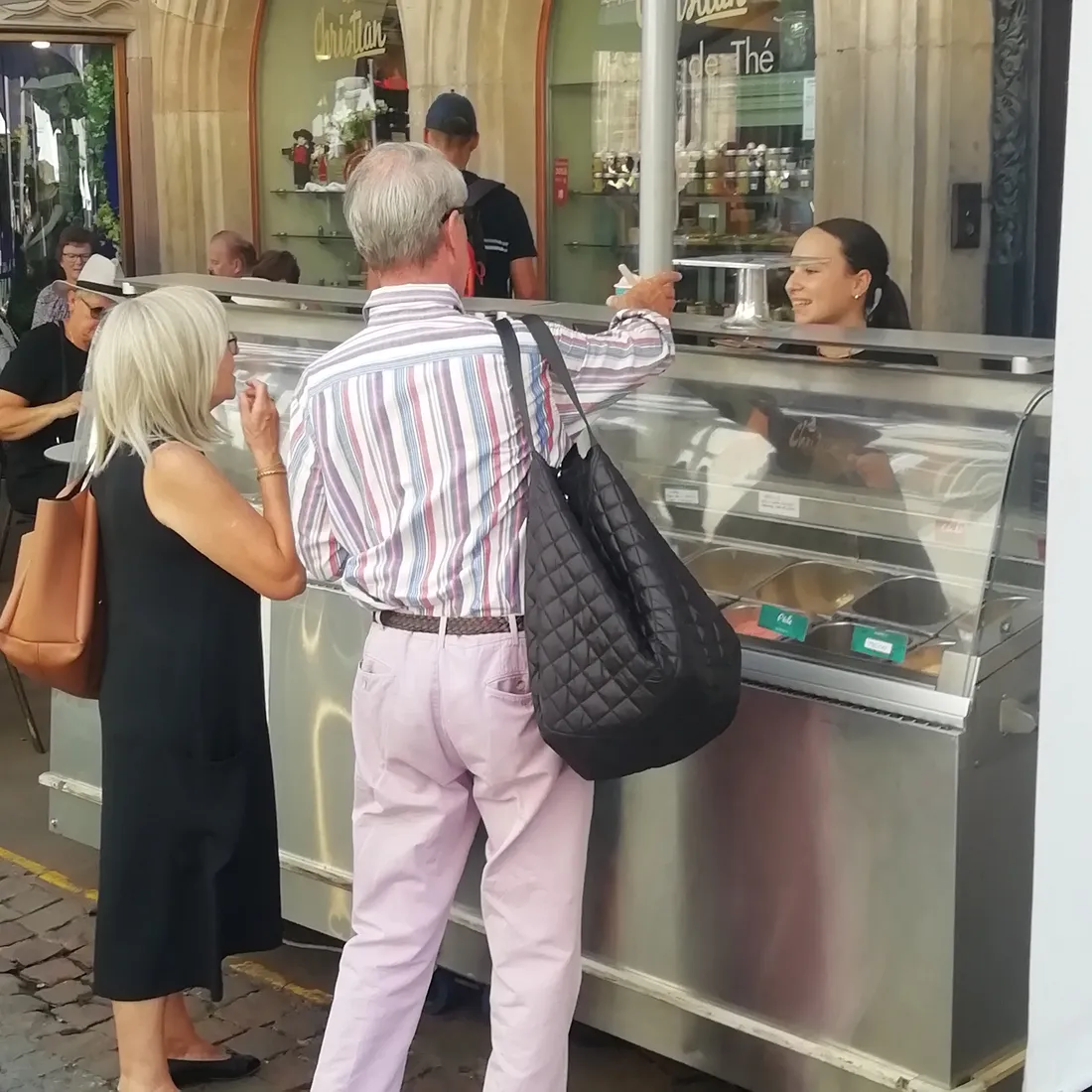 Les sorbets ou glaces, un bon moyen pour se rafraîchir avec la canicule.