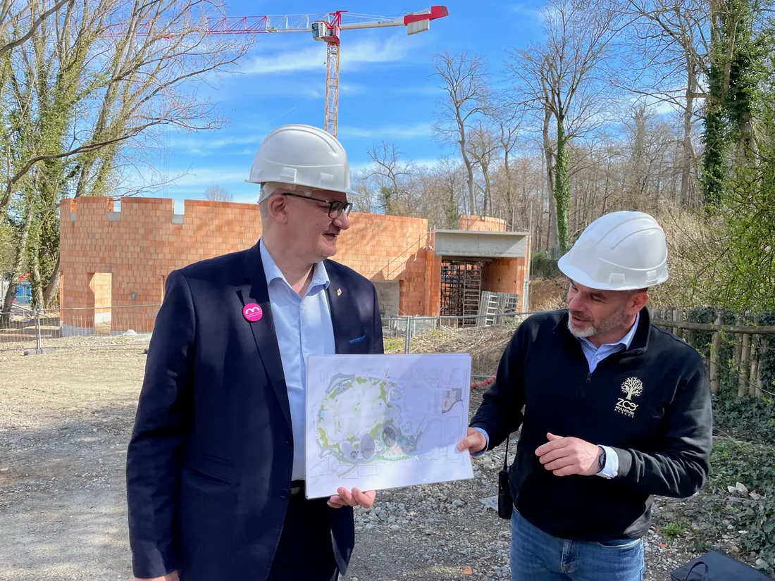 Brice Lefaux, directeur, présente le nouvel espace aux côtés de Roland Onimus, vice-président m2A