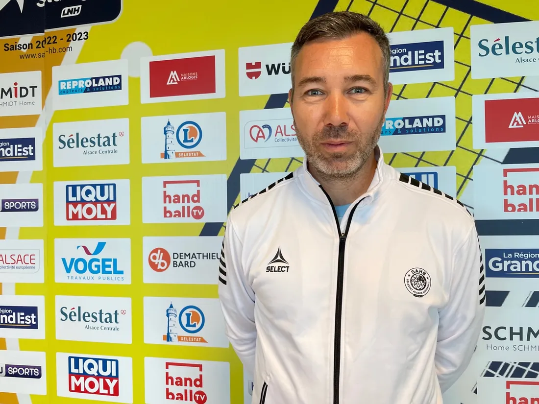 Malgré la descente, le coach Laurent Busselier garde les rênes de l'équipe la saison prochaine. 