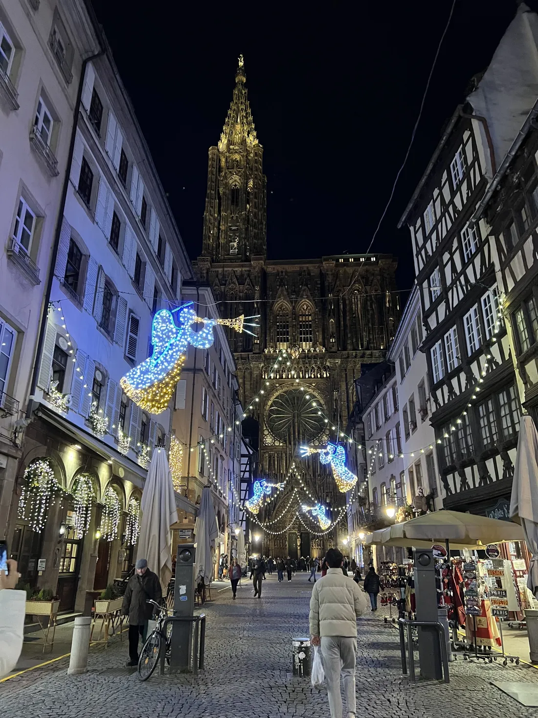 La cathédrale de Strasbourg restera allumée chaque nuit jusqu'à une heure du matin 