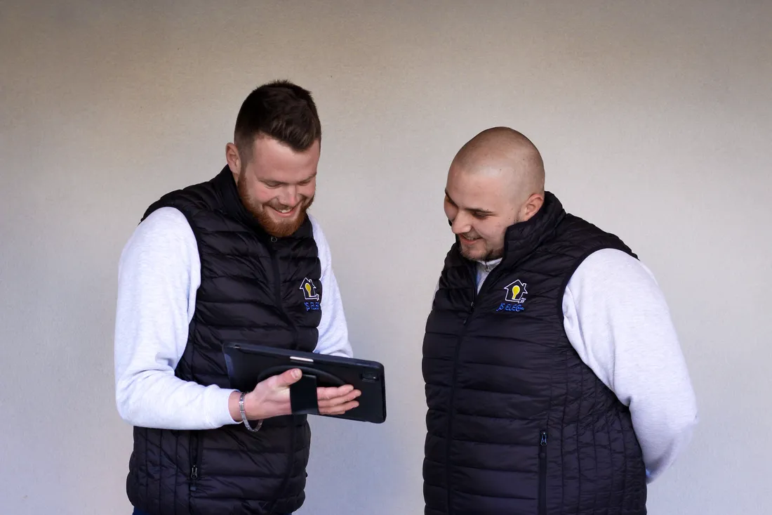 Guillaume sur un chantier avec son équipe