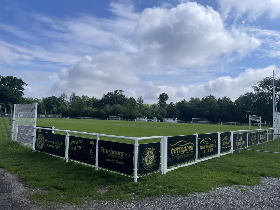 Stade de football du FC OSK 06 