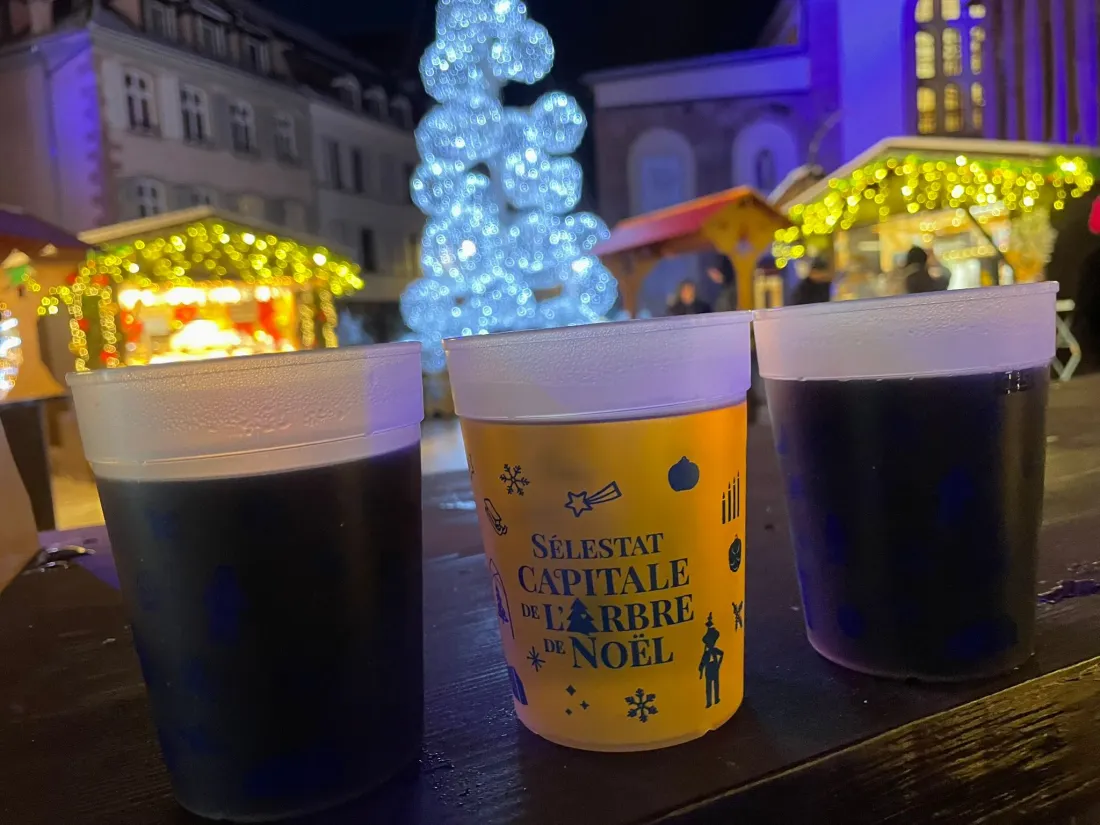 Qui ne se laisse pas tenter par un vin chaud sur le marché de Noël ?