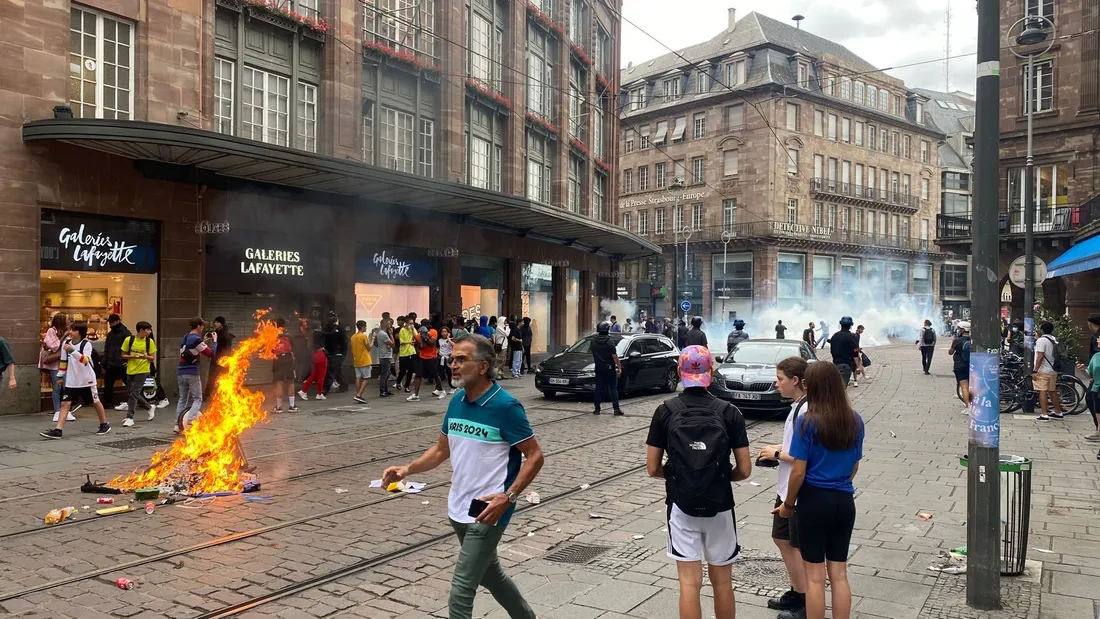 Ambiance très tendue à 16h45 place Kléber à Strasbourg