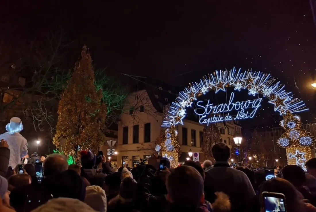 Le pass sanitaire est désormais demandé sur trois places du marché de Noël de Strasbourg