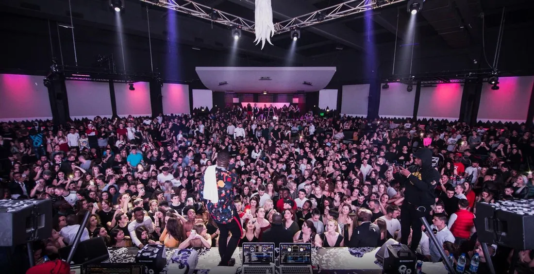 C'est sur le parking de la discothèque du Mille Club qu'un jeune homme de 21 ans 