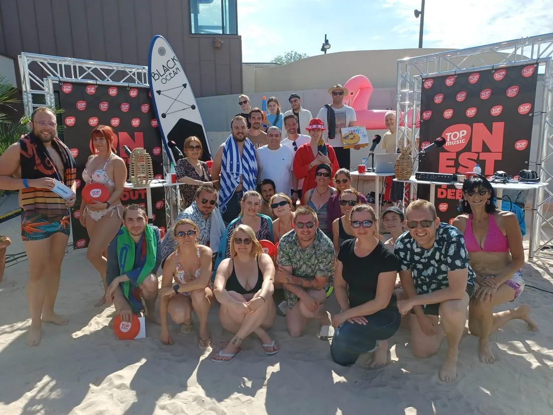 On Est Tous Debout à Nautiland 