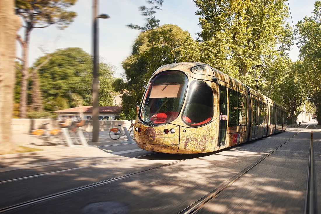 Tramway de la ligne 4, signée par Christian Lacroix