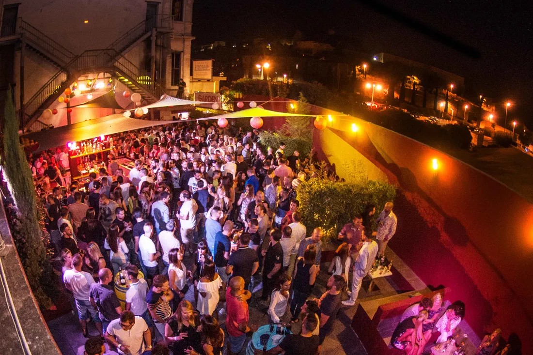 L'Usine à gaz renforce sa sécurité face à l'affaire des piqûres. 