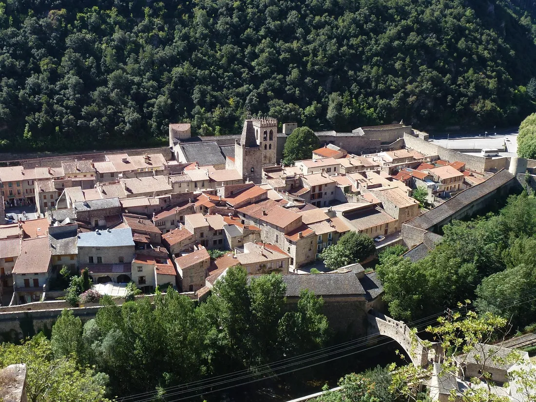 Villefranche-de-Conflent, ville de rêve 2026 dans les Pyrénées-Orientales.