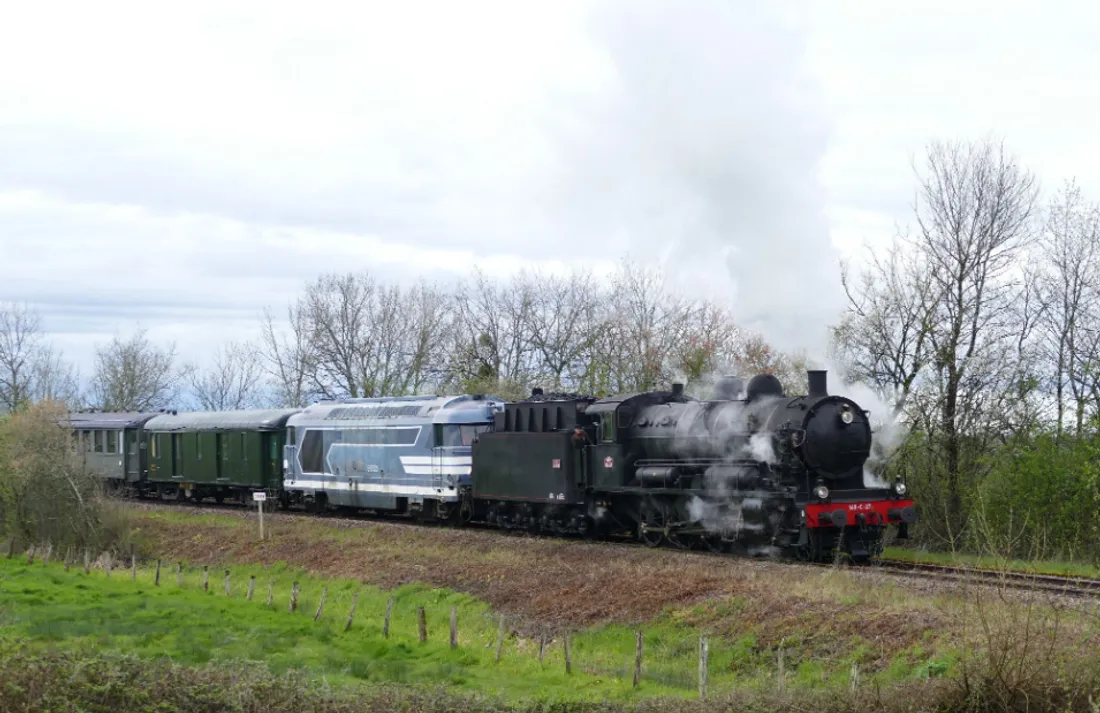 Voyage train à vapeur Nîmes Sète