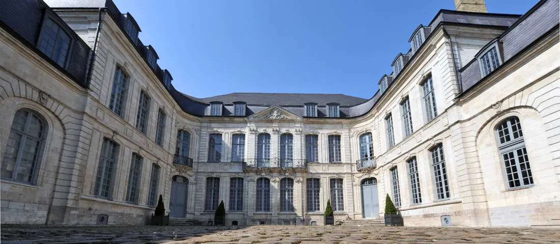 L'exposition débute le 9 novembre