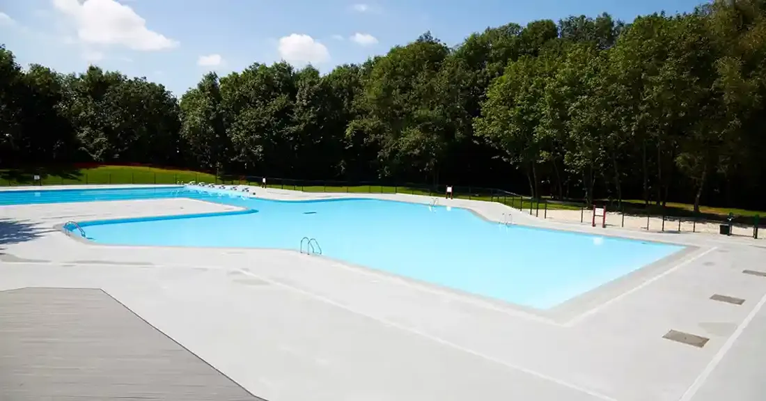 La piscine sera fermée tout l'été