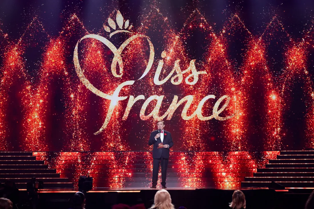 La cérémonie a lieu le 6 décembre à Amiens