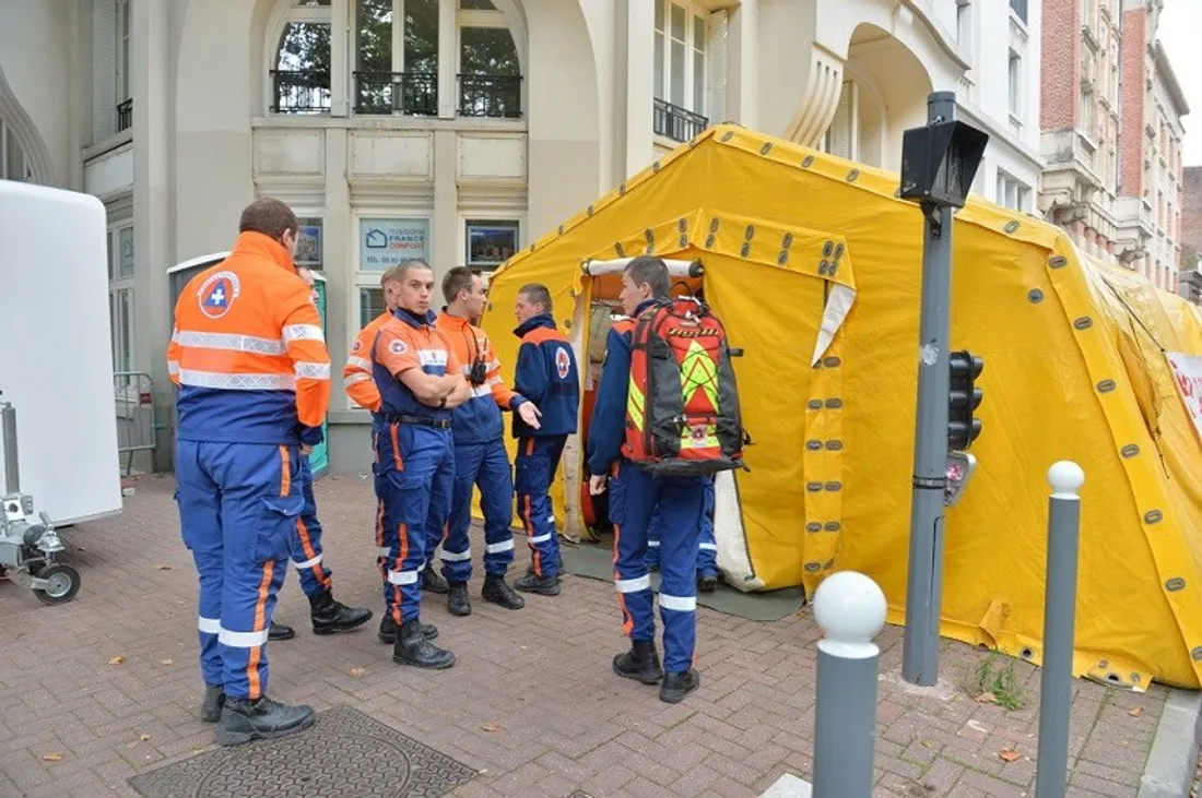 16 postes de secours sont déployés dont 3 nautiques