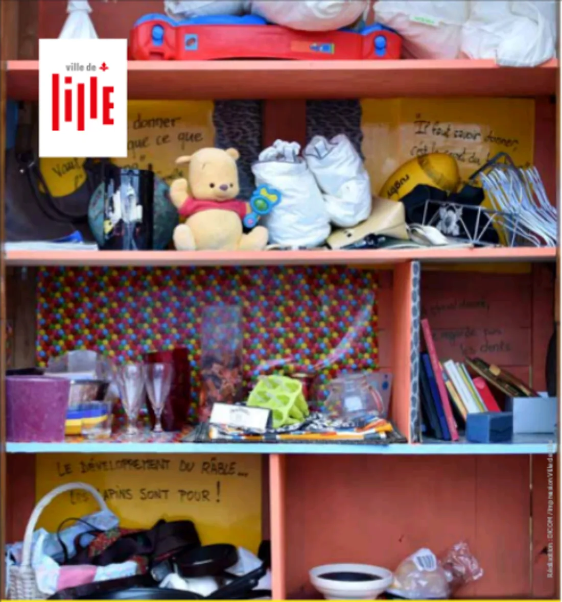 Une armoire à dons à Chaud Bouillon