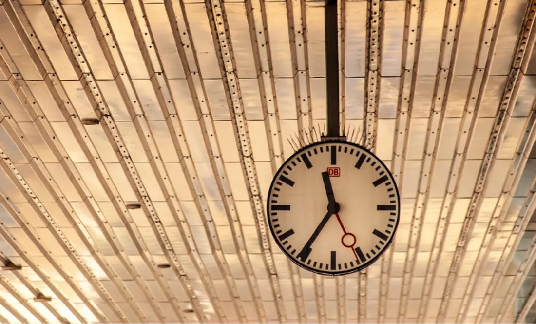 A 2 h du matin, il sera en fait déjà 3 h