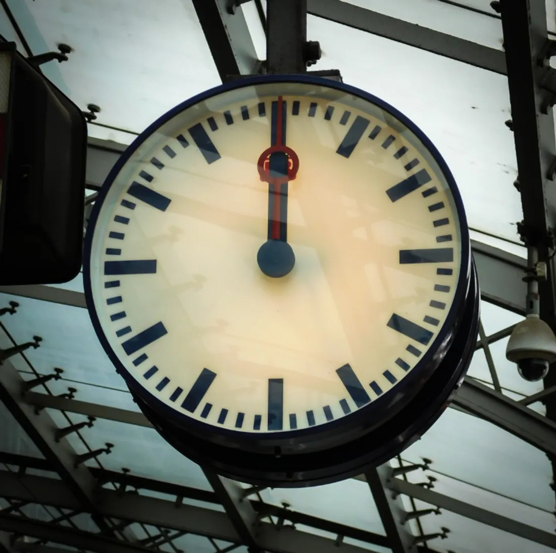 A 3 h, il sera en réalité 2 h du matin