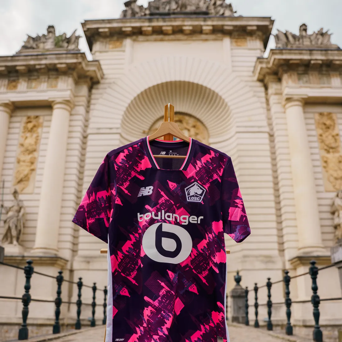 Le LOSC a dévoilé son 4ème maillot