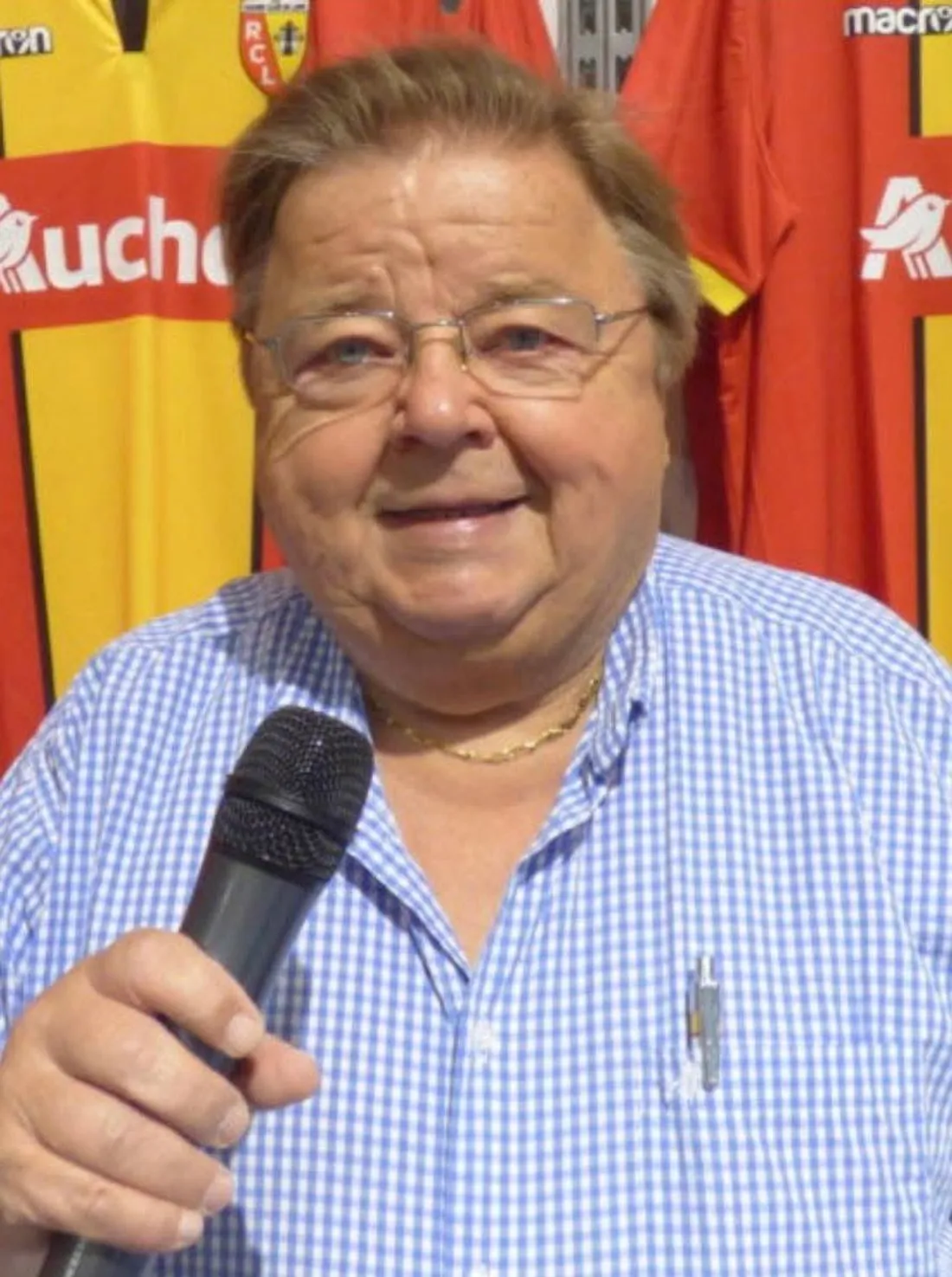 Il a été le speaker du RC Lens pendant 23 ans