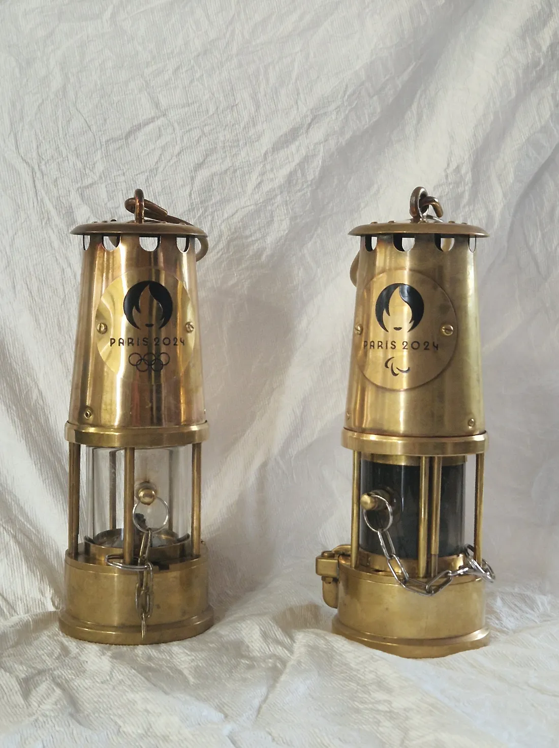 Deux lampes olympiques exposées au Centre Historique Minier