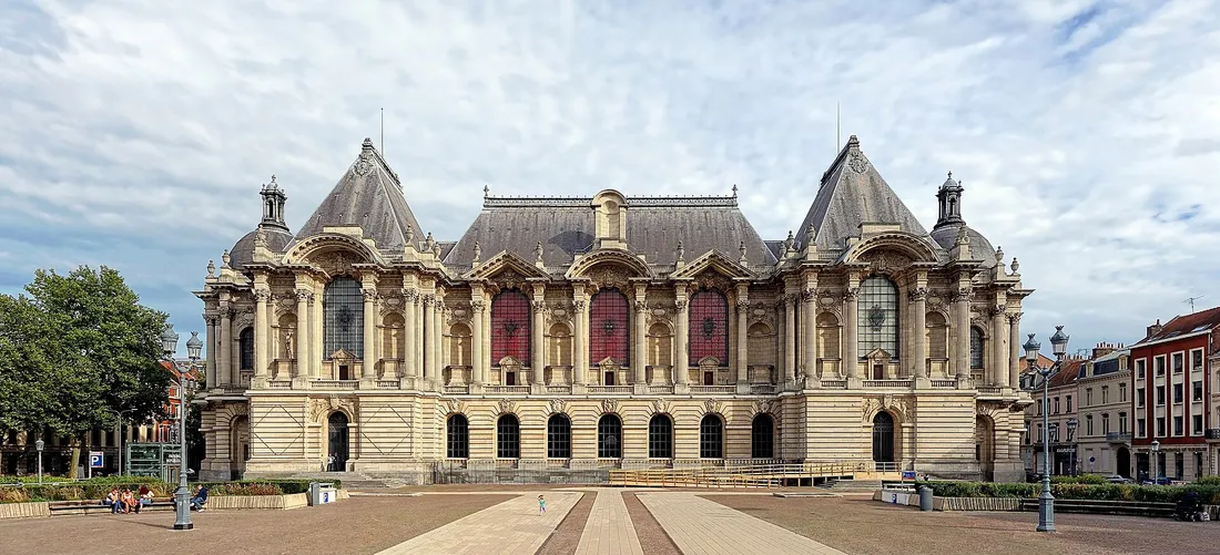 Le 1er étage devrait rouvrir le 8 octobre prochain