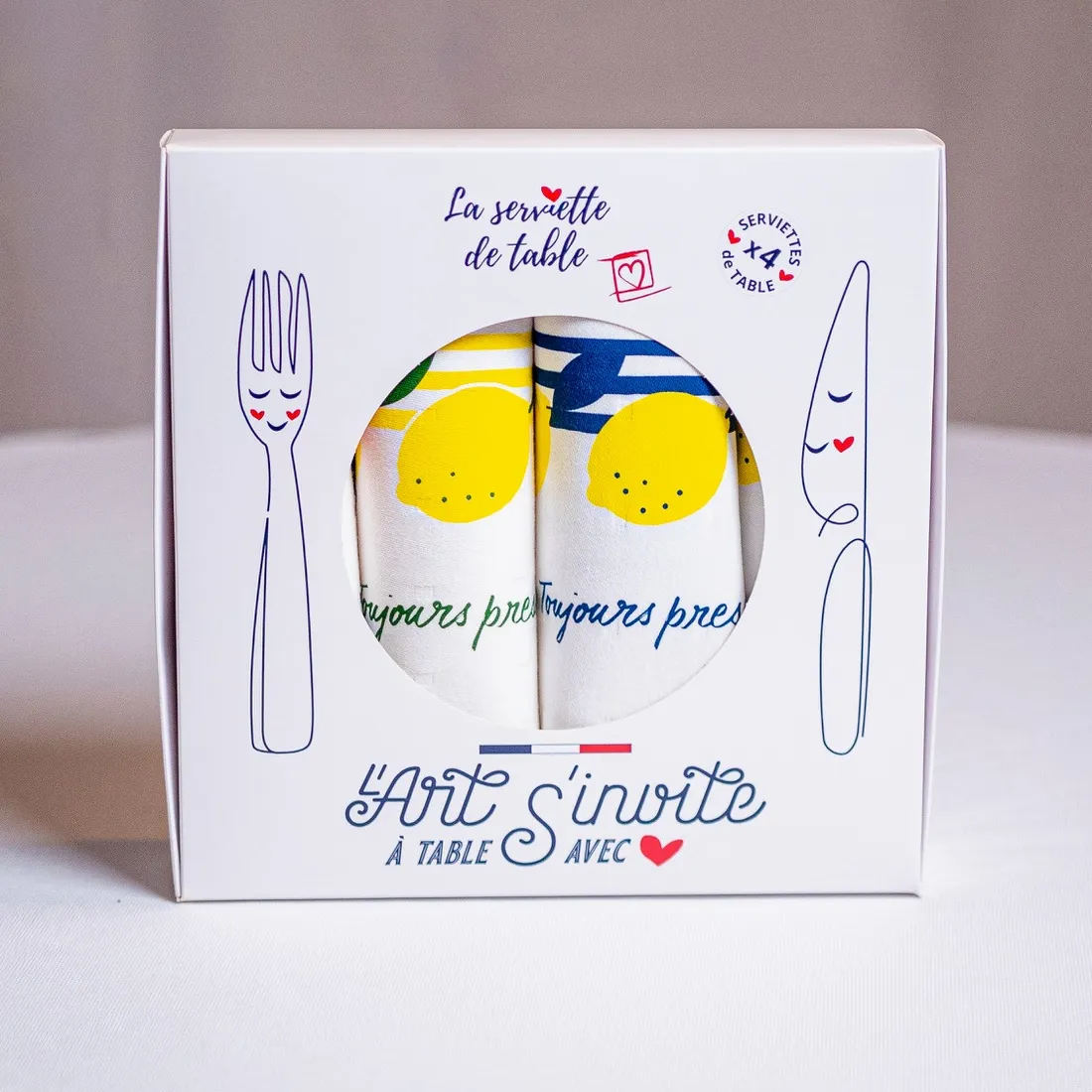 La serviette de table fête des mères