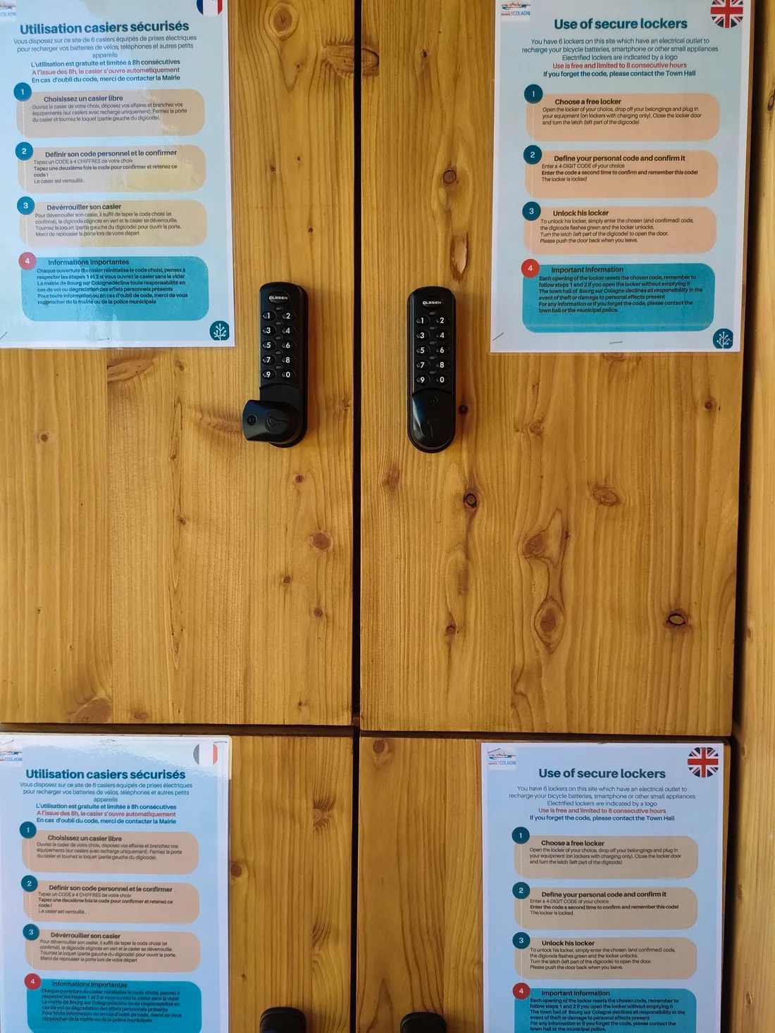 Des consignes pour les bagages des voyageurs sur le parvis de la gare du Monastier (Lozère).