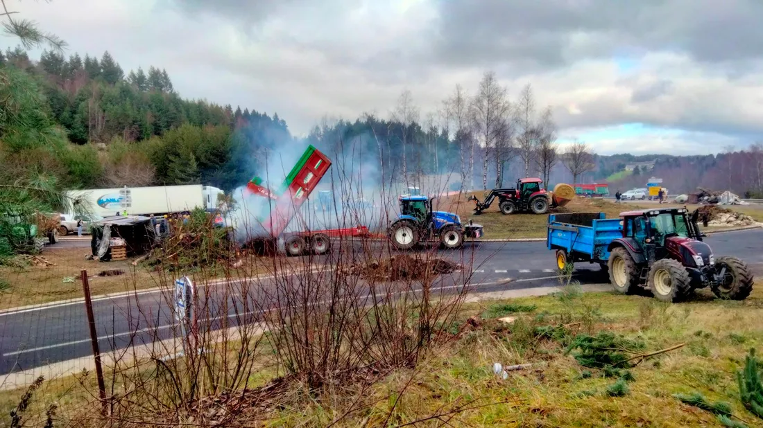 Les agriculteurs ont passé un mois sur le rond-point du Buisson