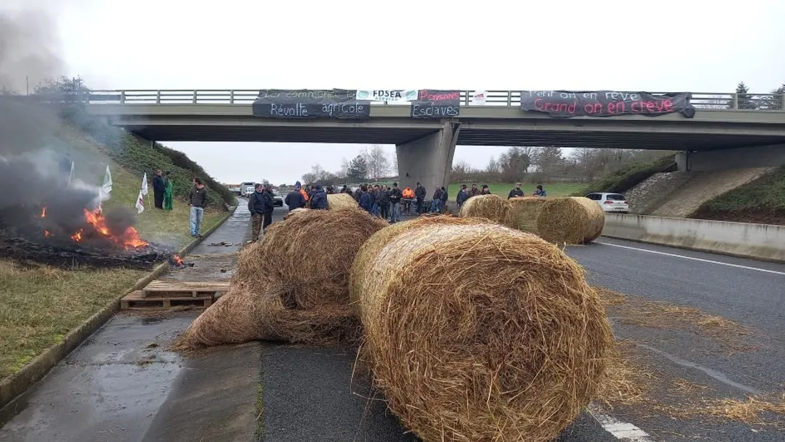 Blocage des agriculteurs à Tanus le 24-01-24